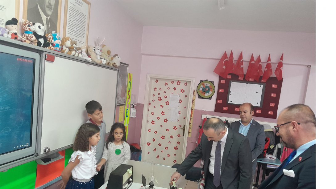 İlçe Milli Eğitim Müdürümüz Sayın Mehmet AKÖZ'ün okullara ziyareti devam ediyor